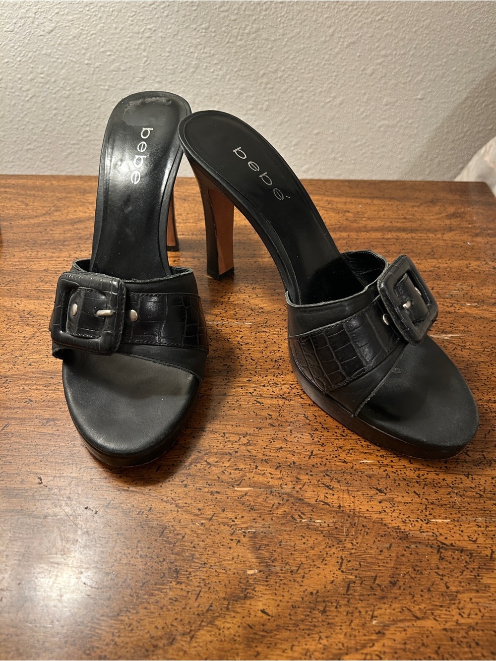 bebe 2000’s Black Croc-Embossed Buckle Mule Heels